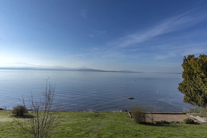 Villa pieds dans l'eau (2)