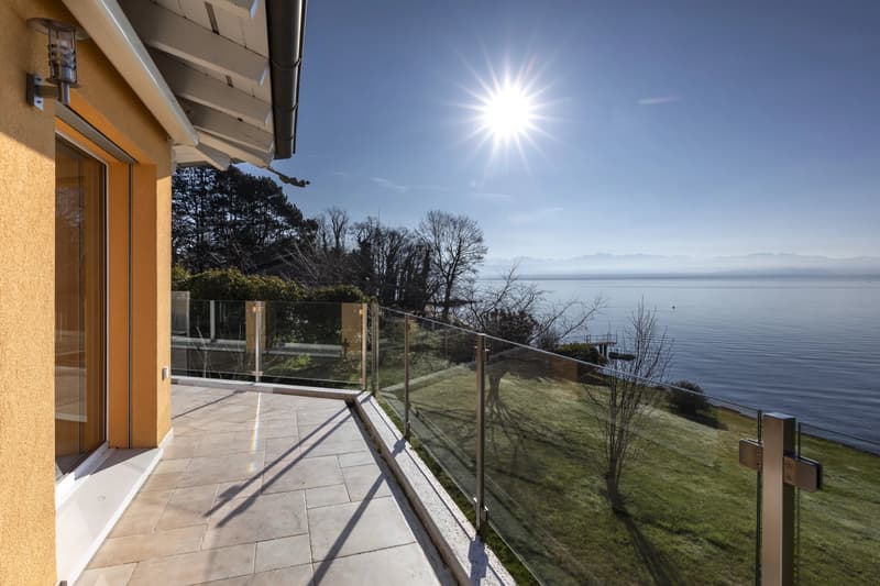 Villa pieds dans l'eau (3)