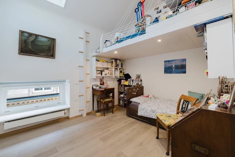Appartement de 5 pièces avec vue sur le lac et la Cathédrale (8)