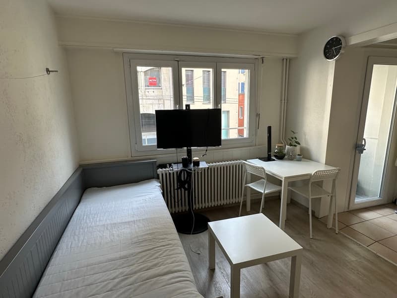 Appartement de 1,5 pièces meublé au centre de Neuchatel (2)