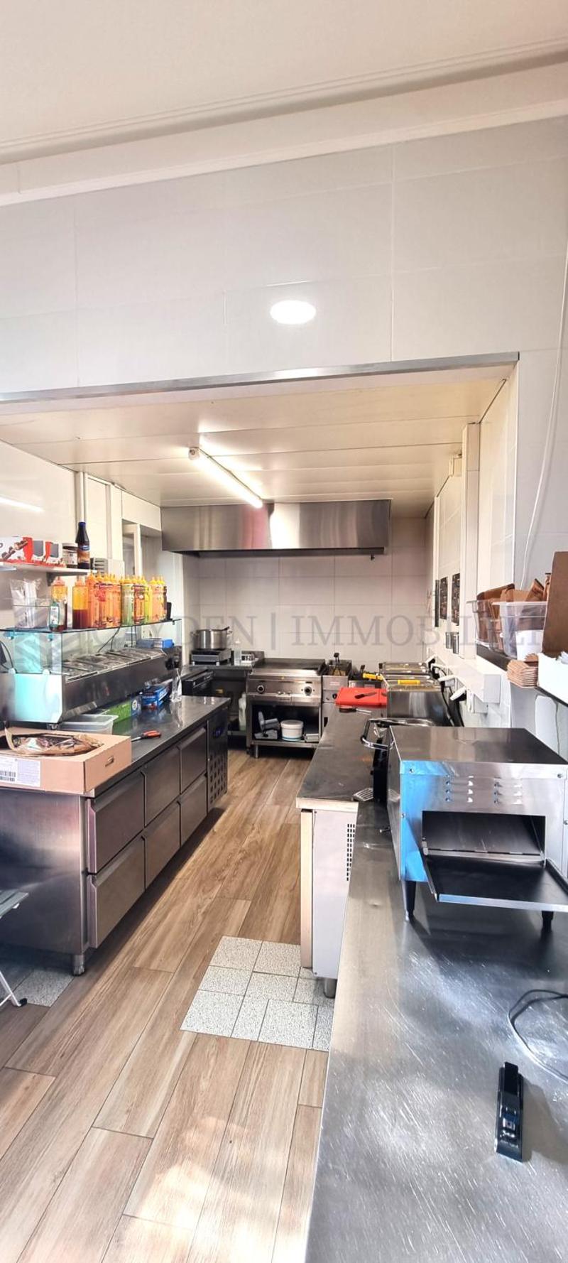Exclusif! Magnifique restaurant tout neuf, clé-en-main ! (2)