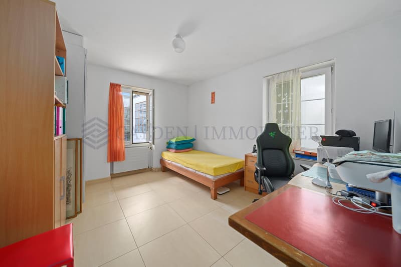 Exclusivité! immeuble de rendement mixte. (8)