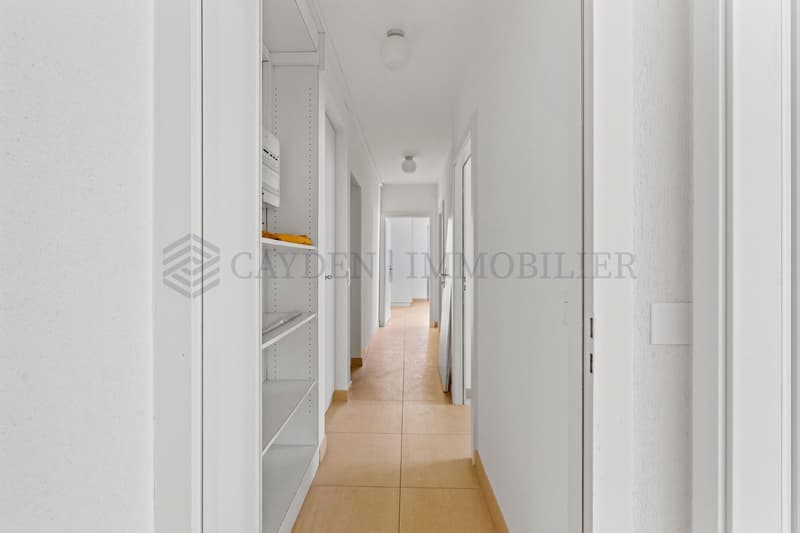 Exclusivité! immeuble de rendement mixte. (7)