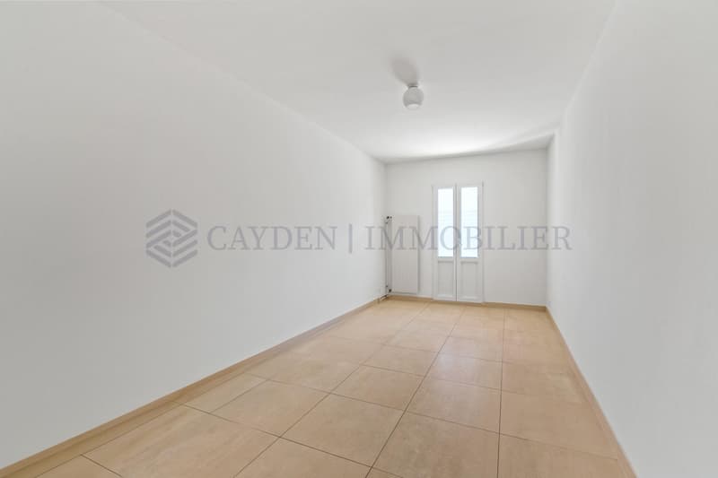 Exclusivité! immeuble de rendement mixte. (9)