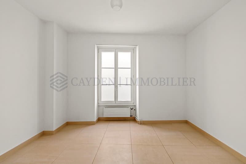 Exclusivité! immeuble de rendement mixte. (5)