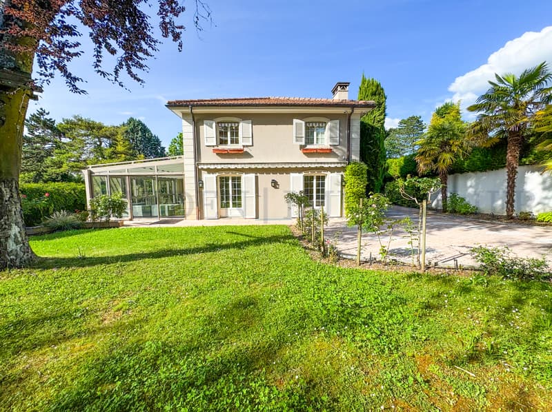 Superbe villa de 5 chambres ! (2)