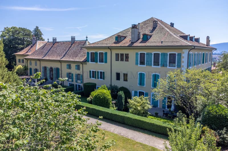 Beau 7 pièces duplex dans résidence de charme (12)