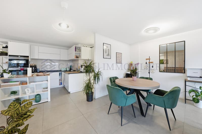 EXCLUSIVITÉ ! Superbe 4.5 pièces en duplex (9)