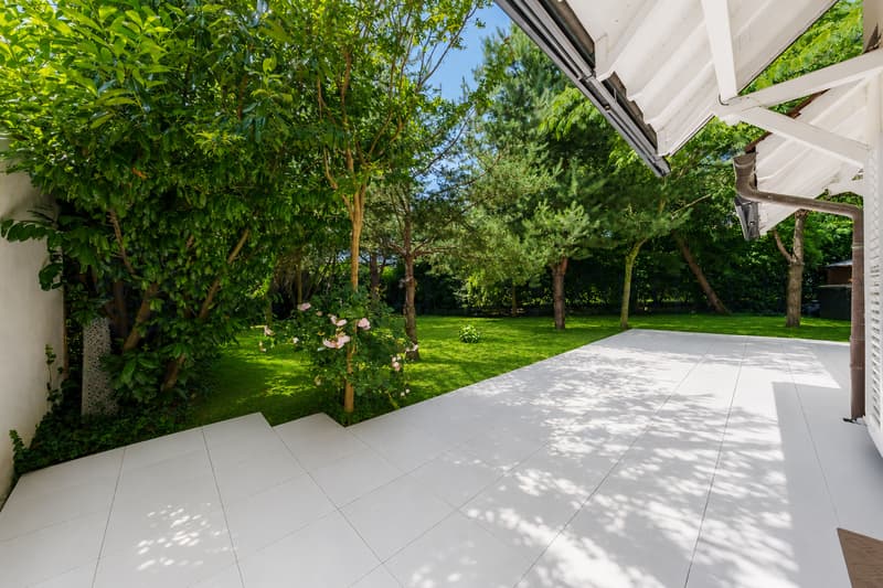 Villa jumelle rénovée avec studio indépendant dans un environnement résidentiel privilégié à Commugny (2)