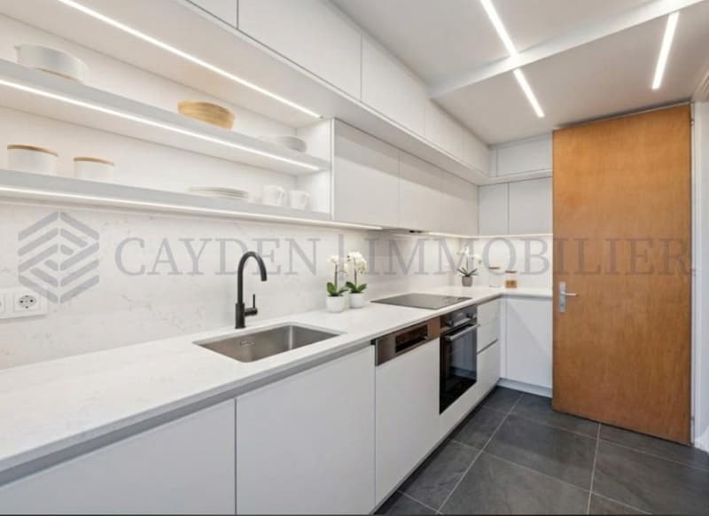 Exclusivité ! Grand 7 pièces duplex en attique - Avantage Casatax (5)