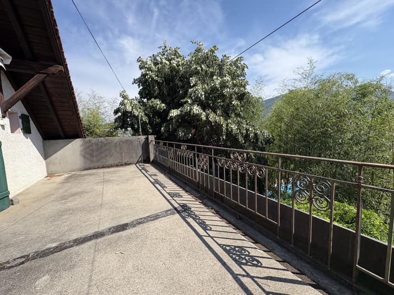 En exclusivité : Villa individuelle au calme à rénover ! (4)