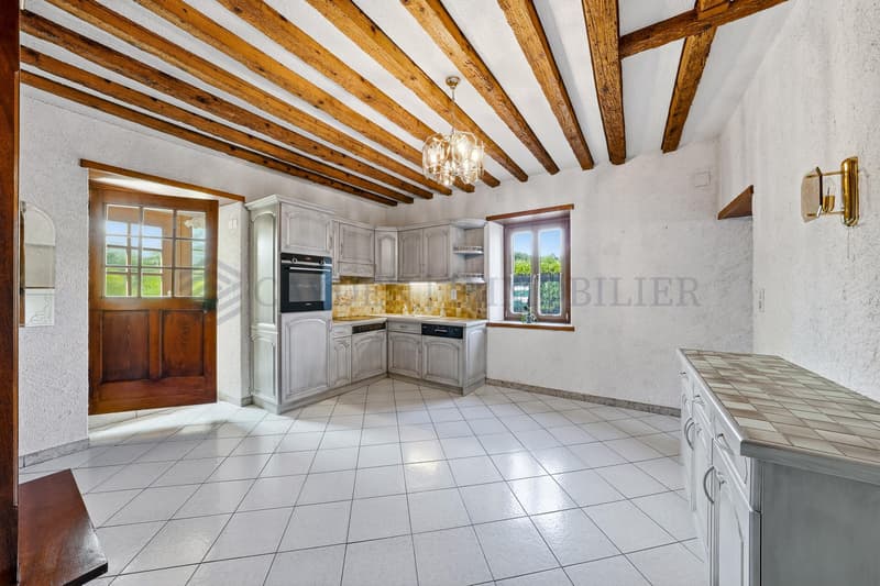 Exclusivité !! Belle maison centenaire à découvrir (3)