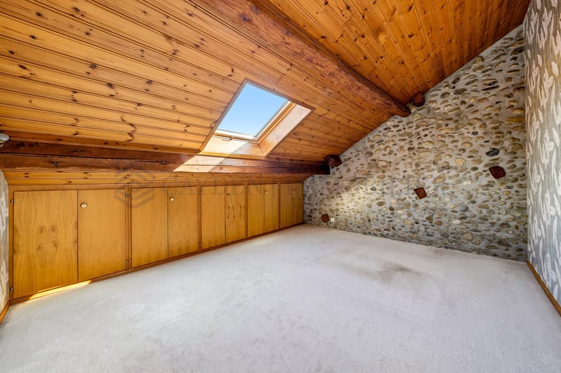 Exclusivité !! Belle maison centenaire à découvrir (6)