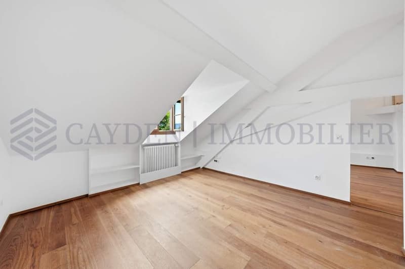 Exclusivité !!!! Bel appartement entièrement rénové dans une bâtisse de charme. (9)