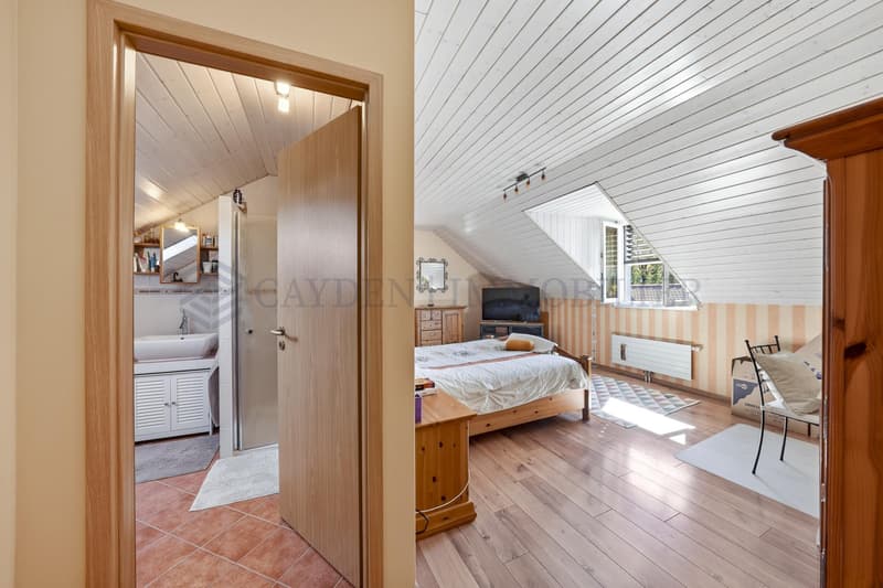 Maison villageoise de 6.5 pièces au coeur de Begnins ? Jardin, terrasse et deux garages (12)
