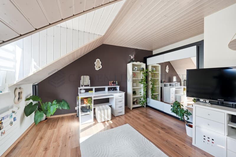 Maison villageoise de 6.5 pièces au coeur de Begnins ? Jardin, terrasse et deux garages (7)