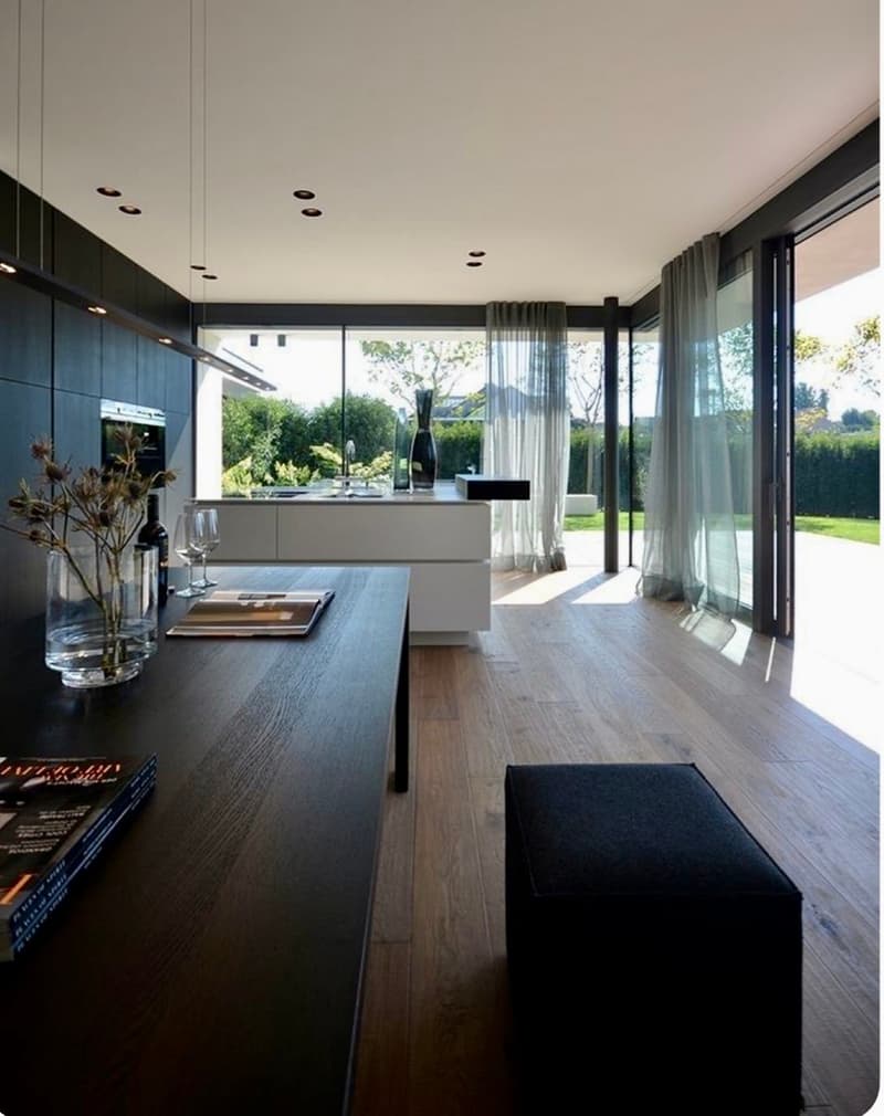 Elégance et emplacement privilégié pour cette maison d'exception. | homegate.ch