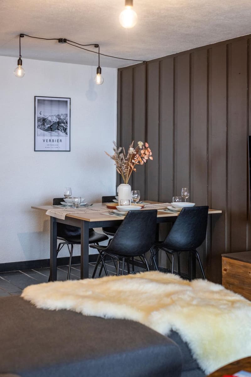 LOCATION D'ÉTÉ disponible jusqu'au 30 novembre 2026 - Charmant appartement 1 chambre avec balcon au coeur de Verbier (6)