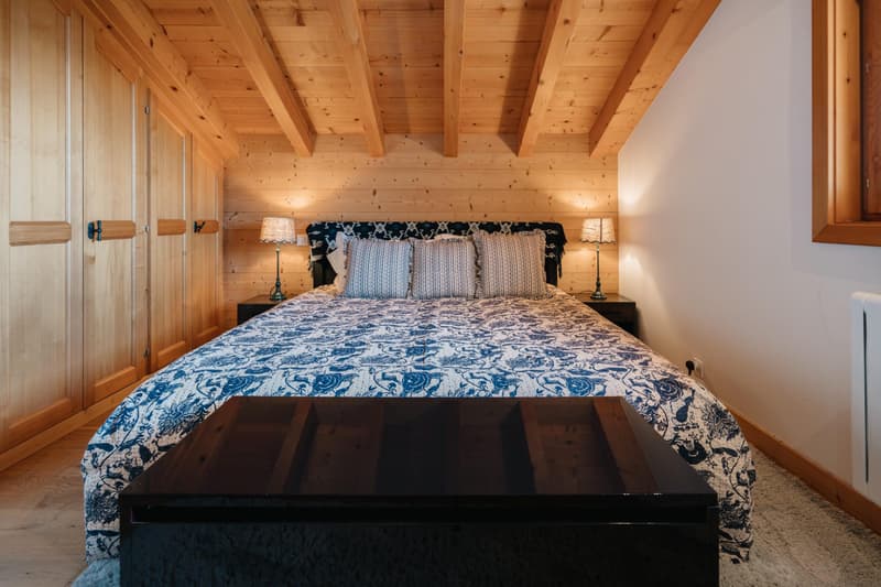 Un chalet de 5 chambres niché dans le charmant village de Médières. (6)
