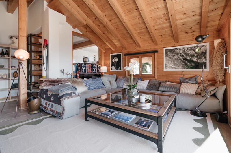Un chalet de 5 chambres niché dans le charmant village de Médières. (3)