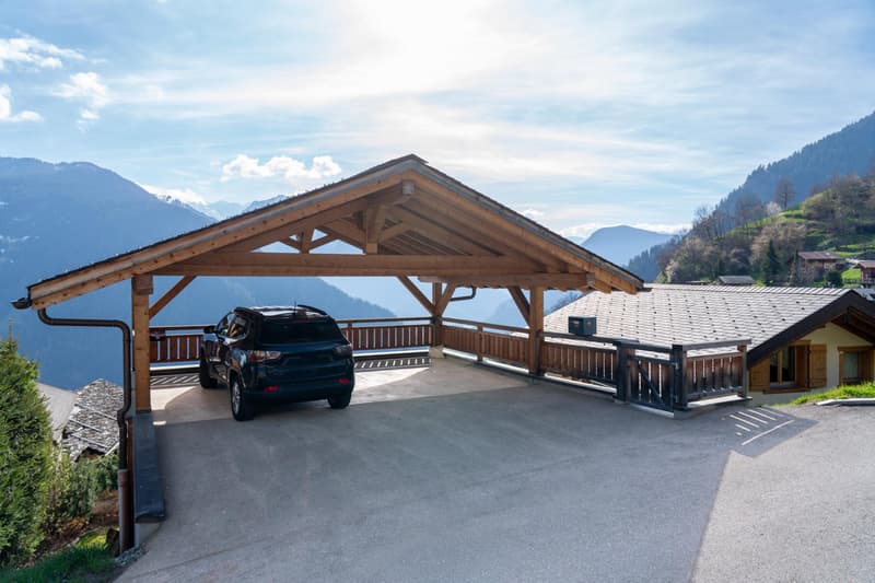 Un chalet de 5 chambres niché dans le charmant village de Médières. (10)