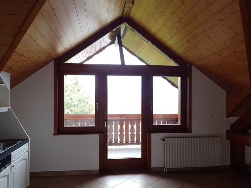 Charmant appartement de 3,5 pièces avec balcon et vue panoramique à Corcelles-sur-Chavornay (6)