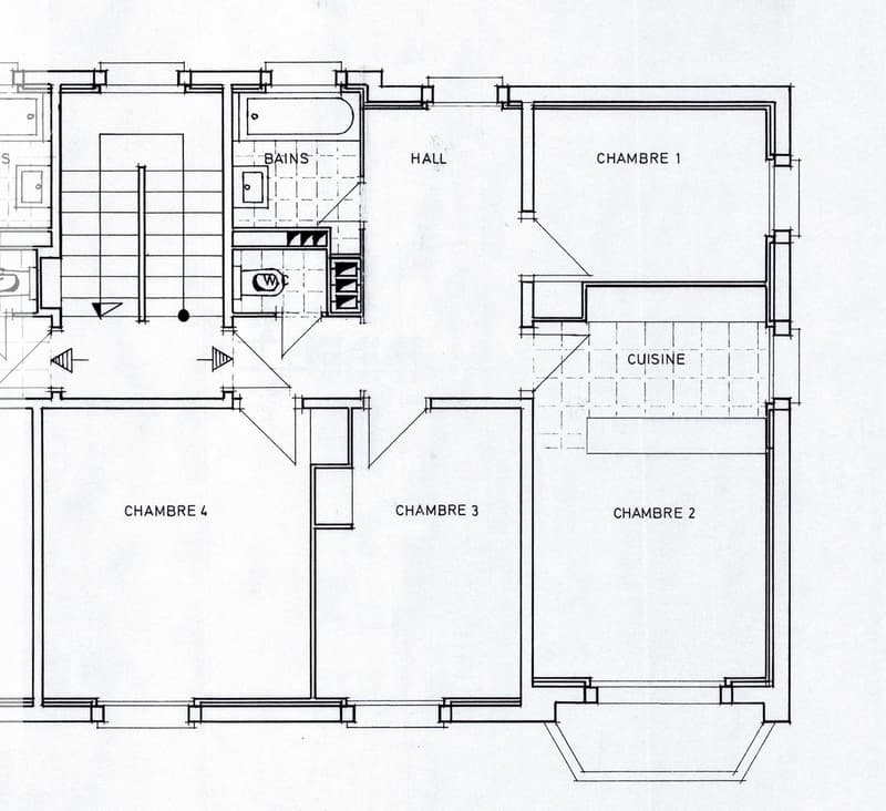 Appartement de 4 pièces avec balcon dans quartier calme (5)