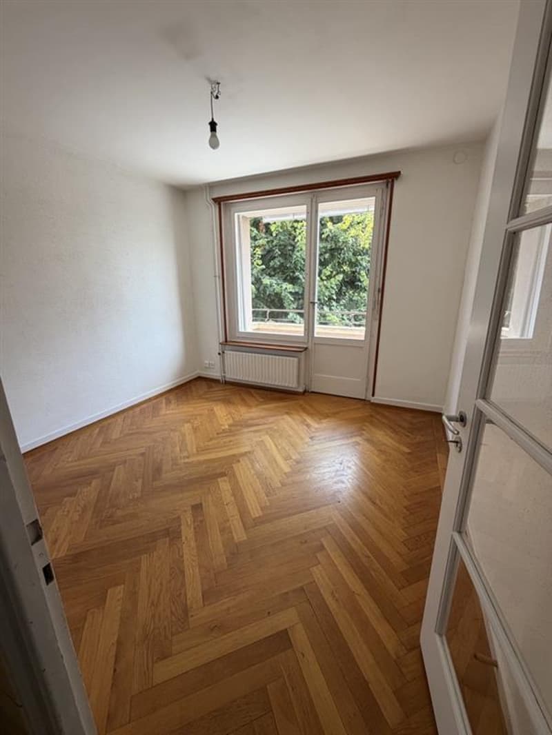 Appartement de 4 pièces avec balcon dans quartier calme (5)