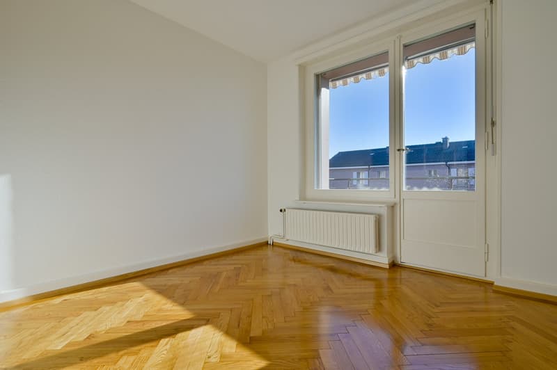 Appartement de 4 pièces avec balcon dans quartier calme (3)
