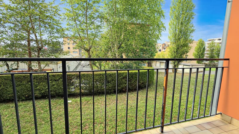 T4 traversant avec balcon, cave et stationnement à Romagny, Annemasse (4)