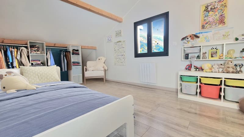 Spacieux chalet moderne T9 à Mijoux (13)