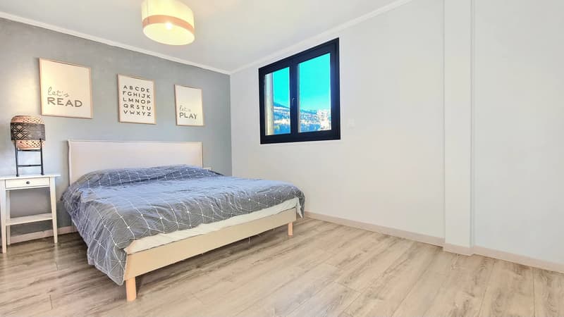 Spacieux chalet moderne T9 à Mijoux (9)