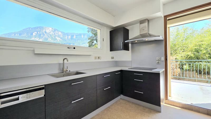 Villa moderniste de type 7 à Mouxy (7)