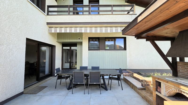 Armoy : Élegante villa d'architecte T8 (7)