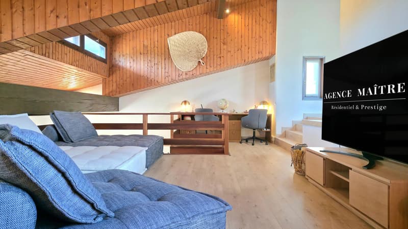 Armoy : Élegante villa d'architecte T8 (10)