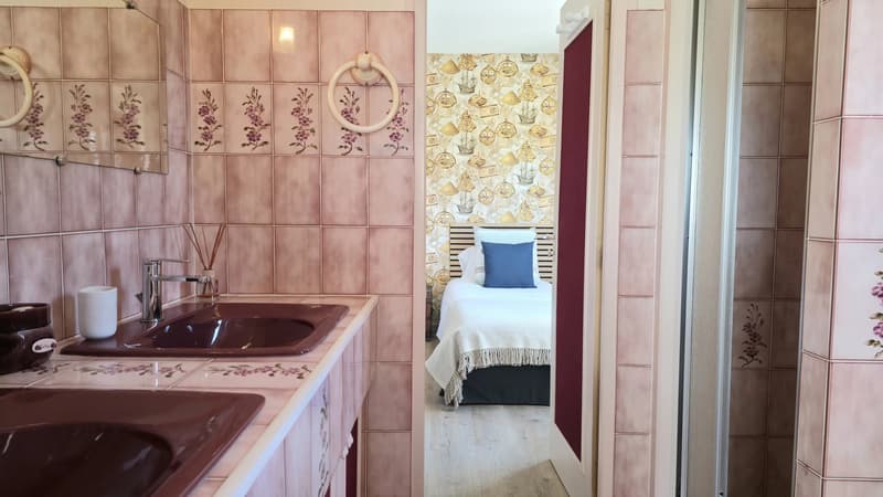 Armoy : Élegante villa d'architecte T8 (12)