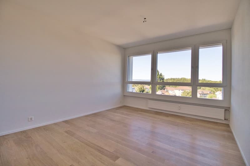 Zentral gelegene 4.5-Zimmerwohnung im Spiegel (6)