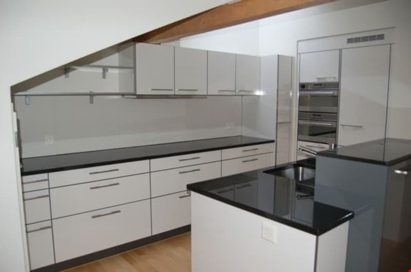 Köniz – moderne Dachwohnung! (9)
