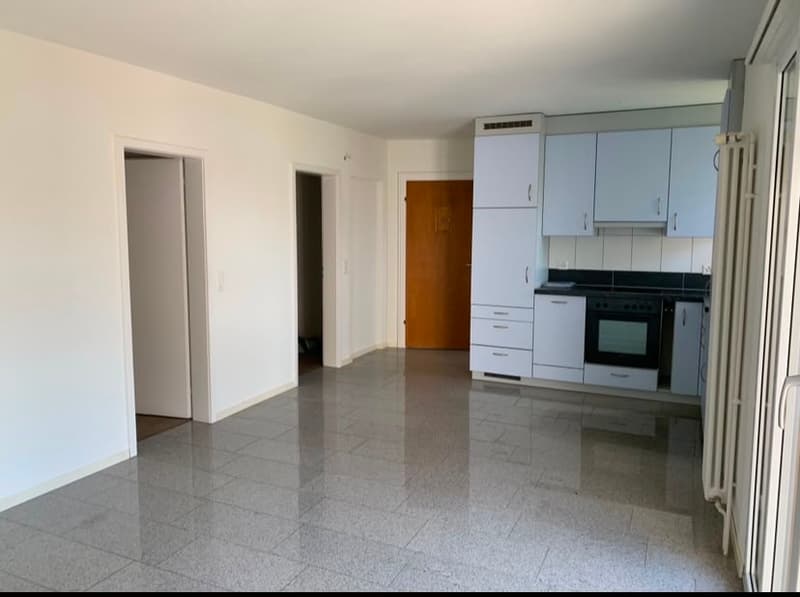 Schöne 3-Zimmerwohnung mit Balkon (3)