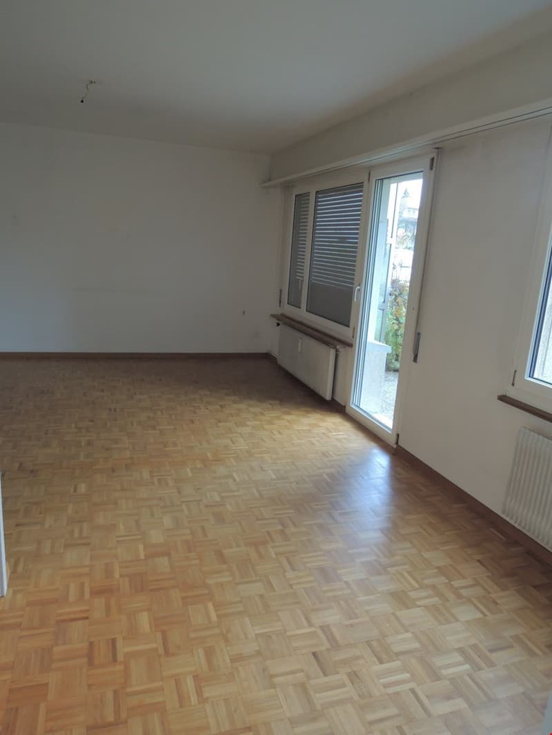 Ruhige Lage - mit Gartensitzplatz! (3)