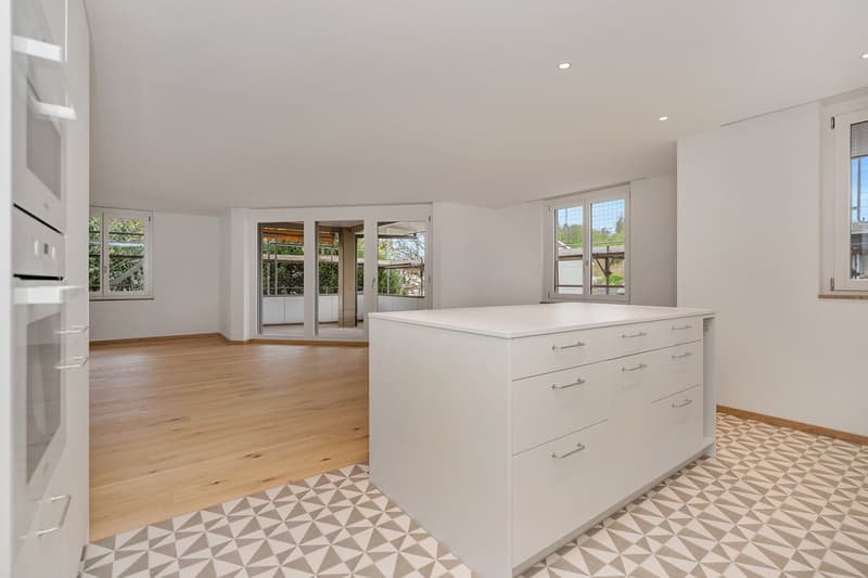 Hochwertige, topmoderne Wohnung im traditionsreichen Landhaus Dennigkofen (4)
