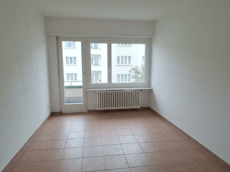 Grosszügige und helle 2½-Zimmerwohnung! (10)