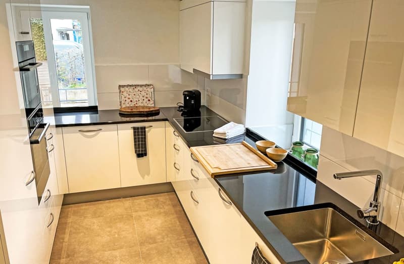 Moderne 4.5-Zimmer-Wohnung im Grünen mit Südbalkon (2)