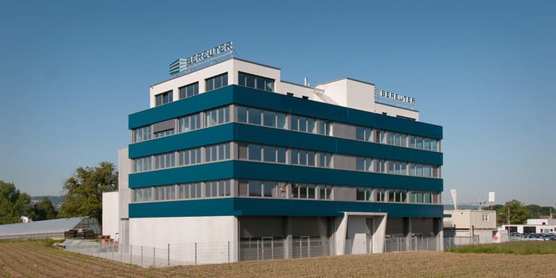 Gewerbe/Werkstatt mit 230 m2 in Volketswil zu vermieten (1)