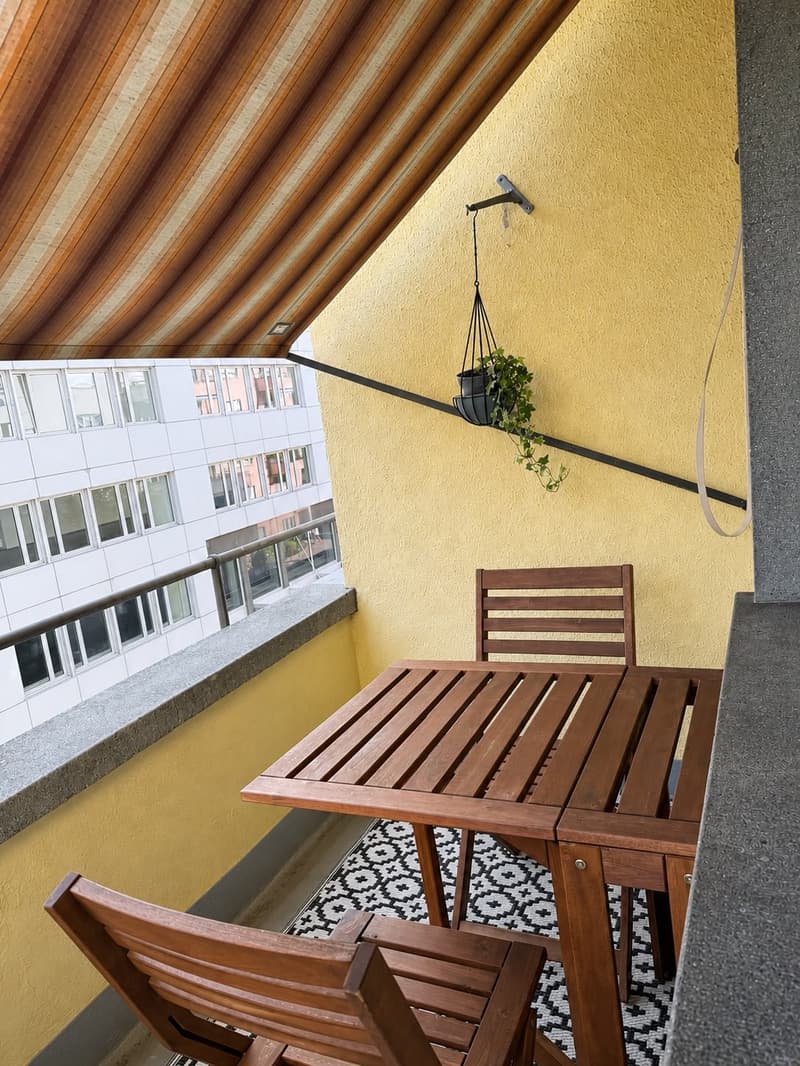 Balkon mit Platz für ein Grill