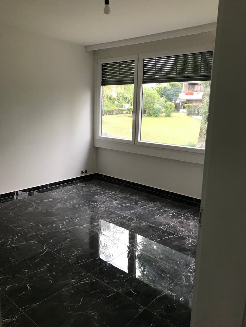 Moderne 3.5-Zimmer-Wohnung mit Balkon in Adliswil (4)