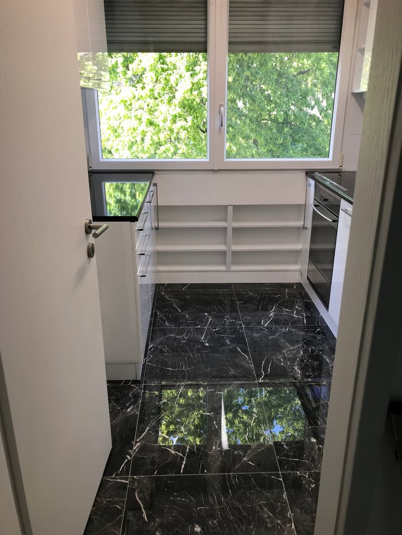 Moderne 3.5-Zimmer-Wohnung mit Balkon in Adliswil (6)