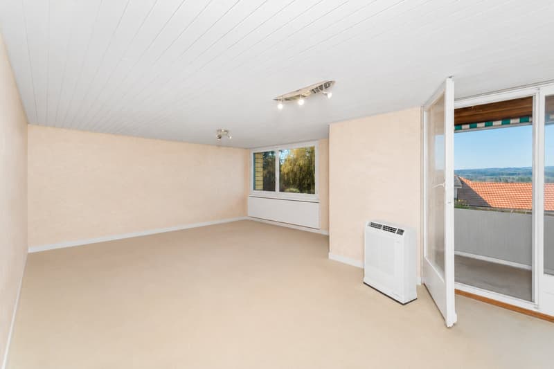 Zimmer 3 ca. 35m2 mit Balkon