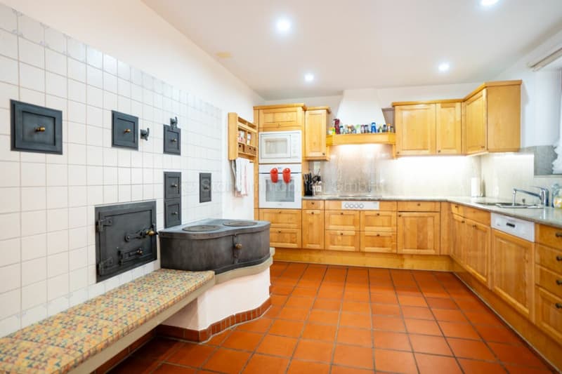 Maison bifamiliale avec terrain constructible - Une occasion unique (4)