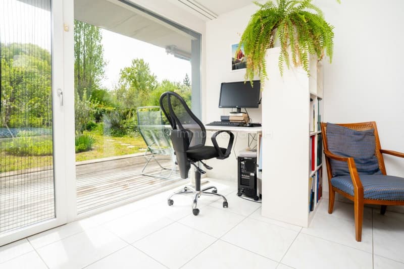 Gepflegte 2.5 Zimmer Wohnung mit grosszügigem Garten (10)